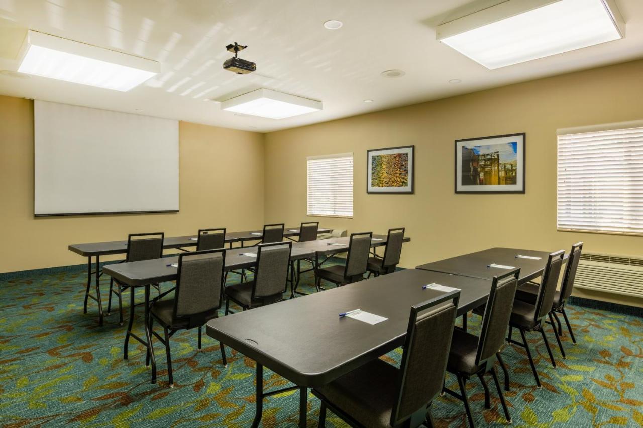 Candlewood Suites Springfield South By Ihg Exterior photo