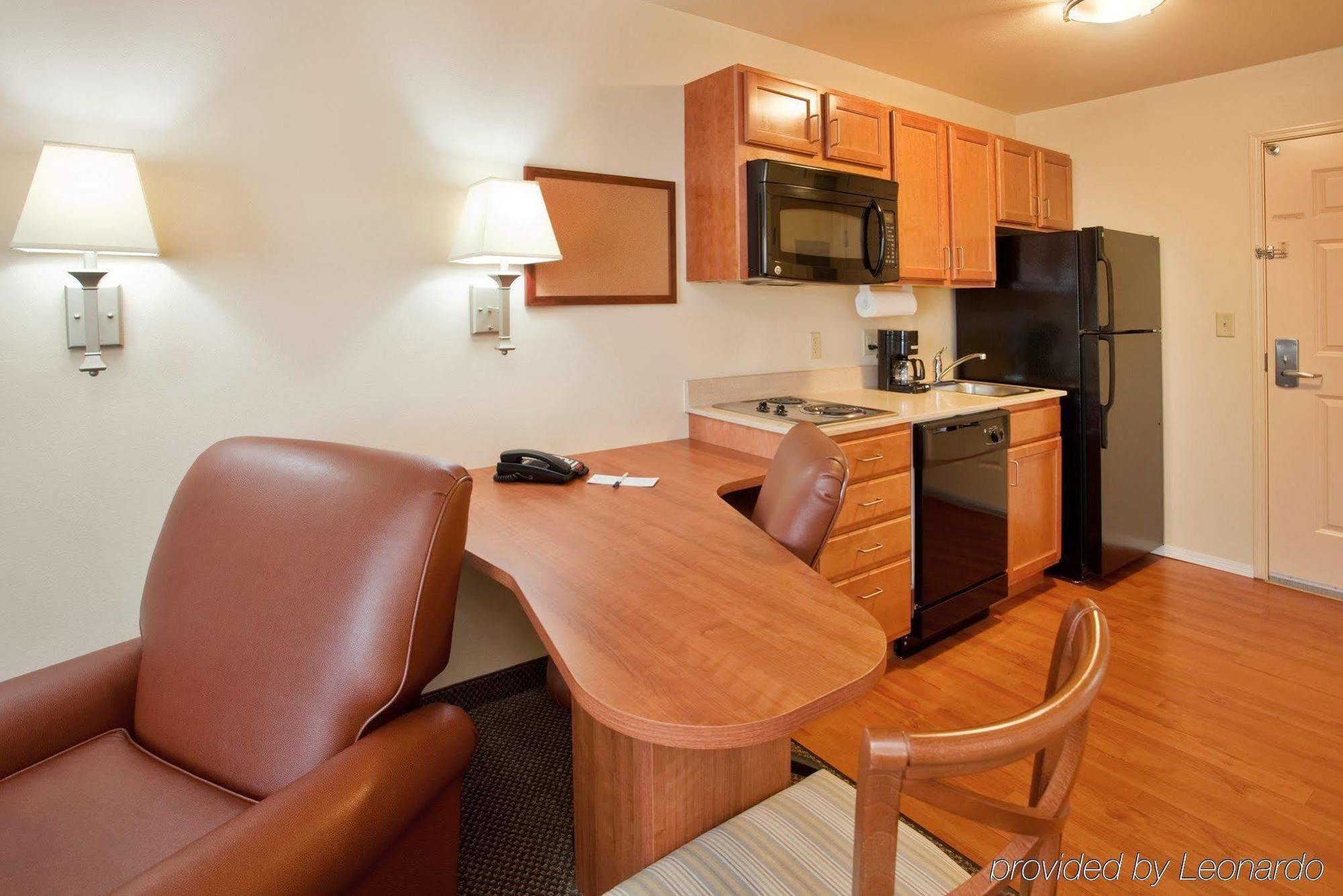 Candlewood Suites Springfield South By Ihg Exterior photo